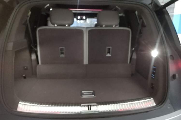 Used Denza N9 2025 Flagship Model Trunk