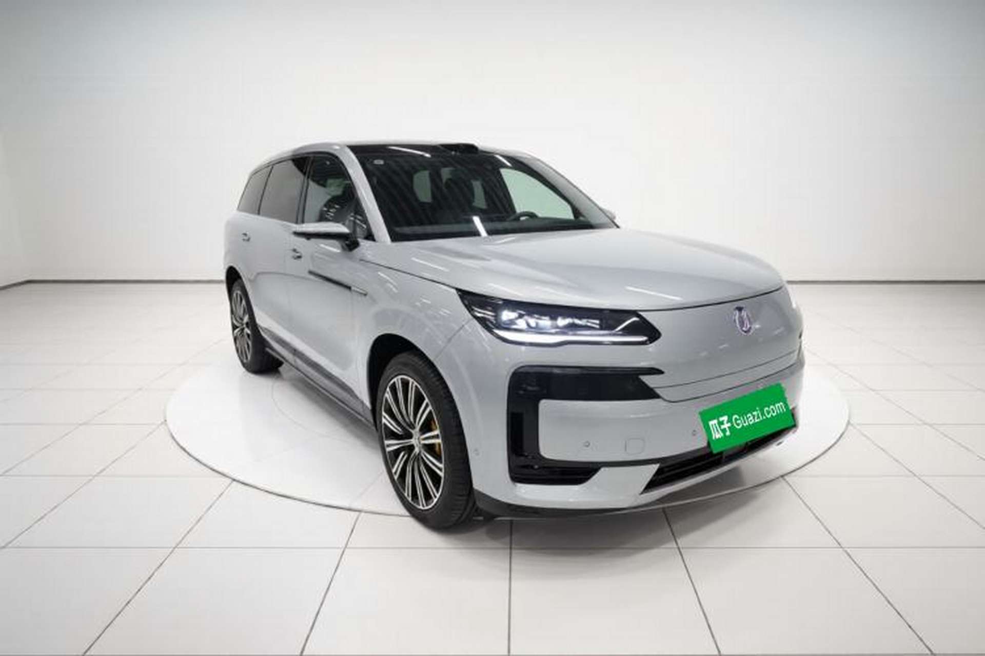 Used Denza N9 2025 Flagship Model Exterior 1
