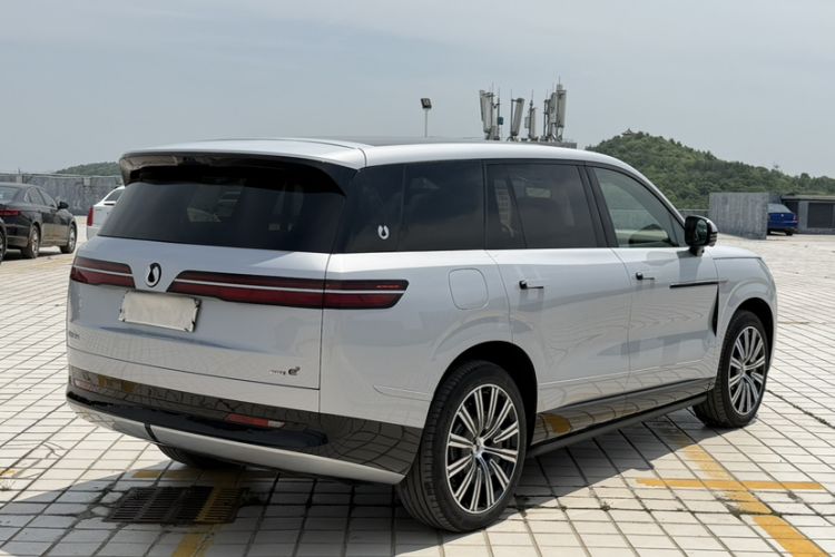 Used Denza N9 2025 Prestige Version Exterior 4