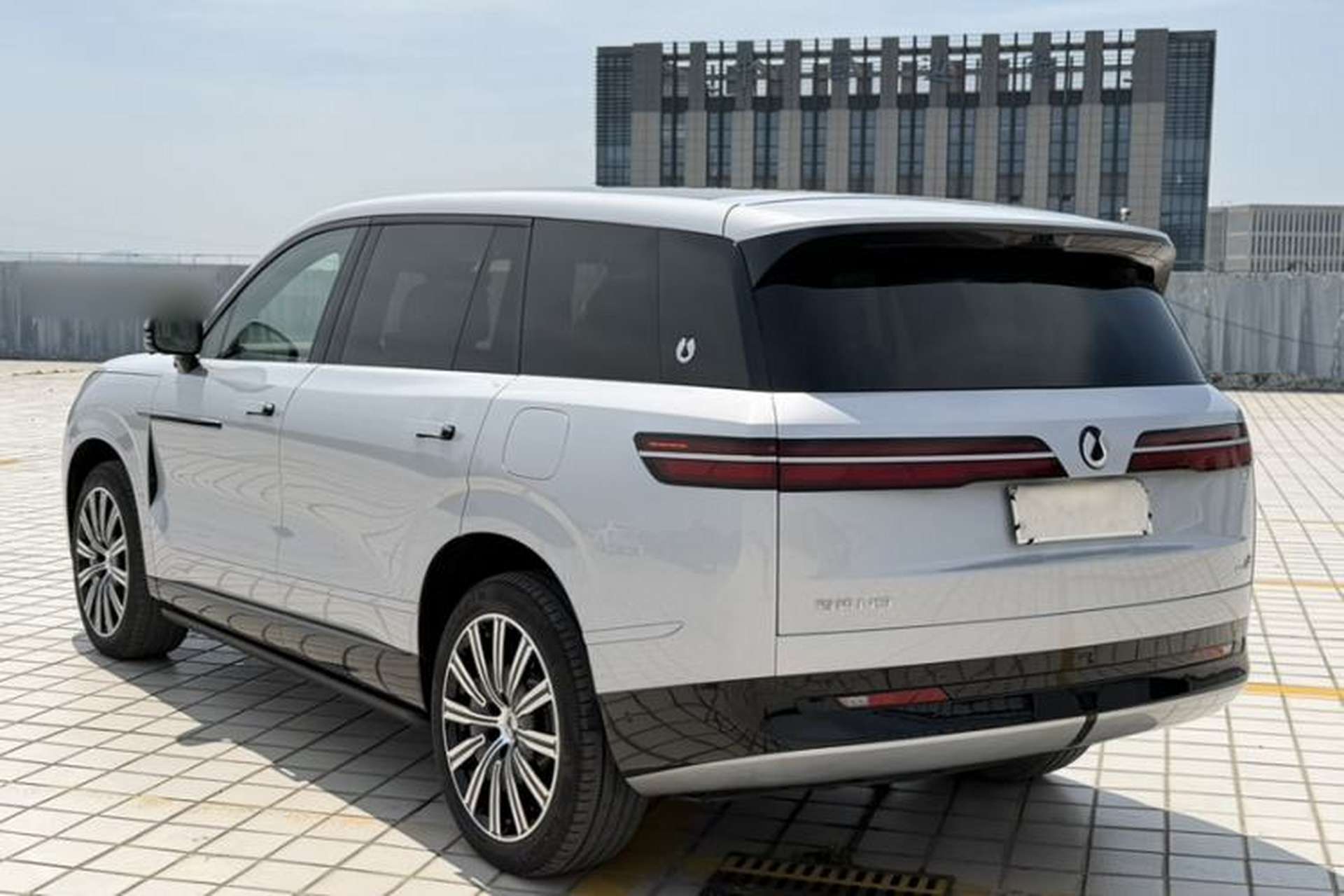 Used Denza N9 2025 Prestige Version Exterior 5