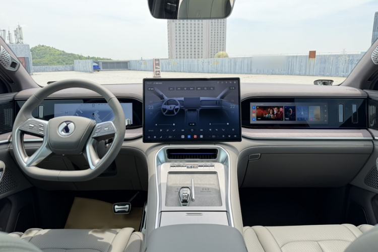 Used Denza N9 2025 Prestige Version Interior 3