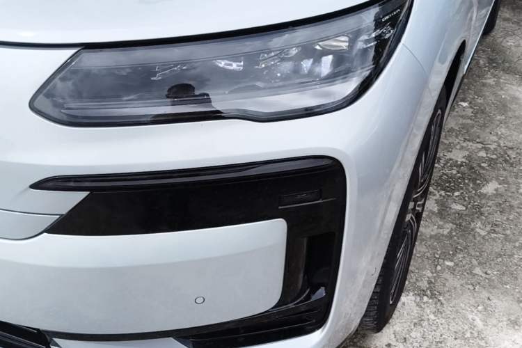 Used Denza N9 2025 Flagship Model Left Front Headlight