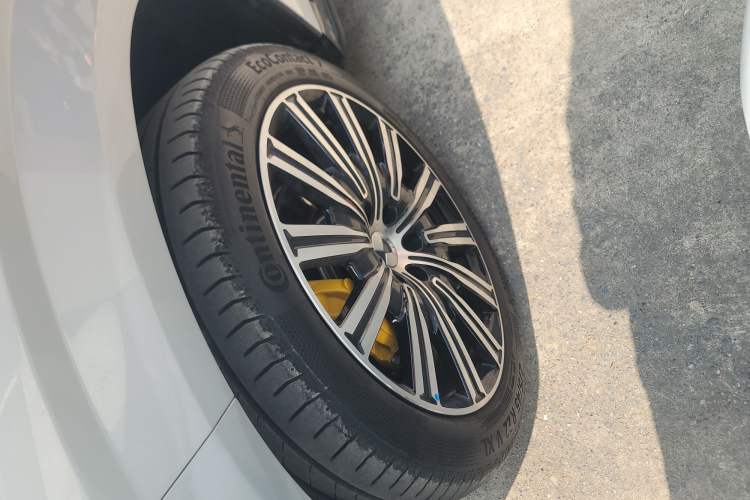 Used Denza N9 2025 Flagship Model Left Front Wheel Hub