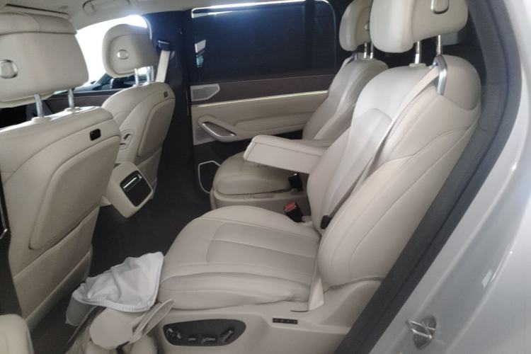 Used Denza N9 2025 Flagship Model Left Rear Seat