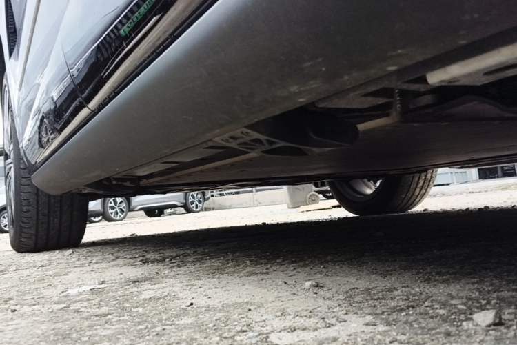 Used Denza N9 2025 Flagship Model Left Side Sill