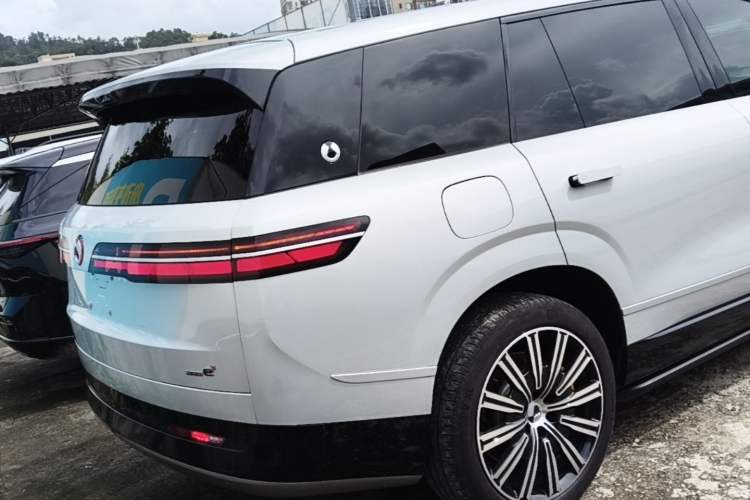 Used Denza N9 2025 Flagship Model Rear Right 45 Deg