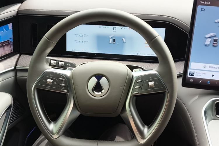 Used Denza N9 2025 Flagship Model Steering Wheel