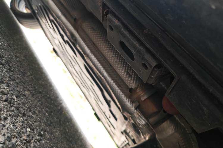 Used Denza N9 2026 Model Zunyue Model Chassis Front Right