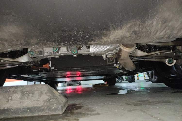 Used Denza N9 2026 Model Flagship Edition Chassis Rear