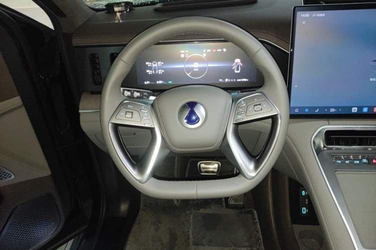 Used Denza N9 2026 Model Flagship Edition Steering Wheel