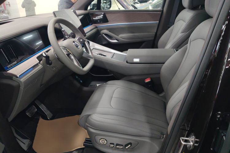 Used Denza N9 2026 Model Flagship Edition Left Front Seat