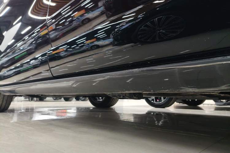 Used Denza N9 2026 Model Flagship Edition Left Side Sill