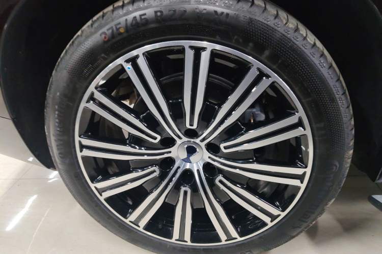 Used Denza N9 2026 Model Flagship Edition Right Rear Wheel Hub