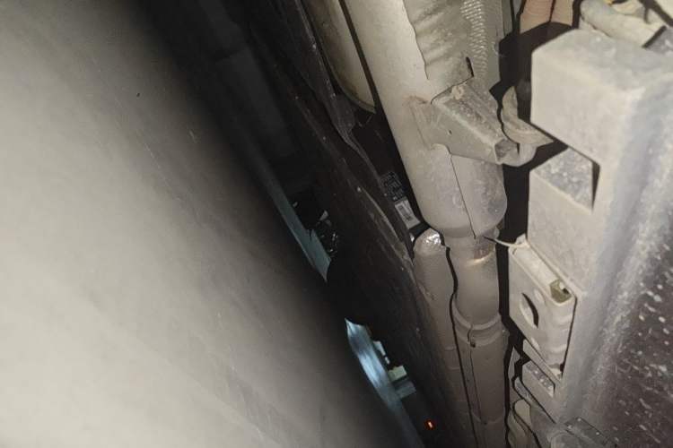 Used Denza N9 2026 Model Zunyue Model Chassis Rear Right
