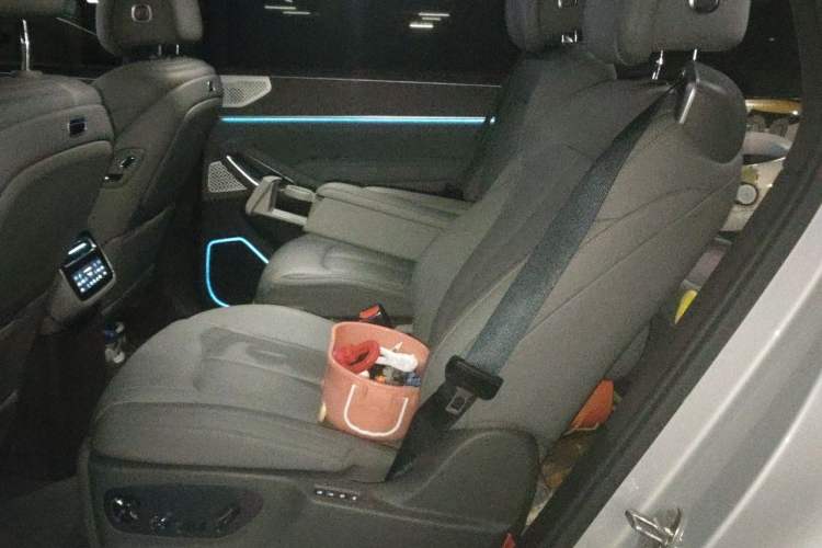 Used Denza N9 2026 Model Flagship Edition Left Rear Seat