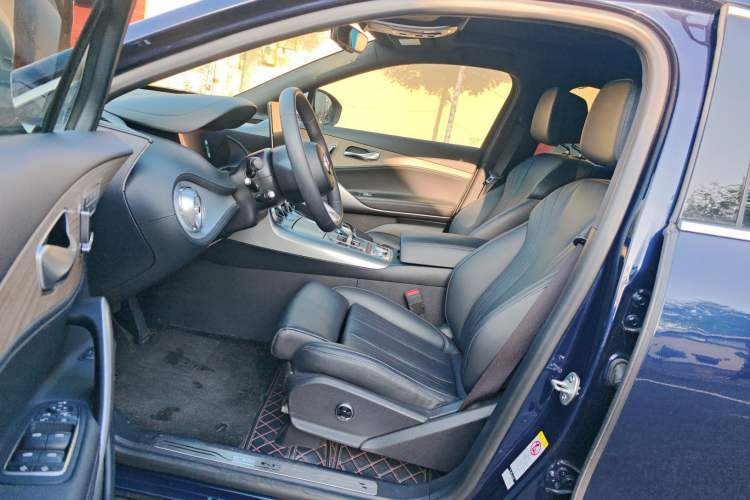 Used Denza X 2020 PHEV Flagship Edition Interior 1
