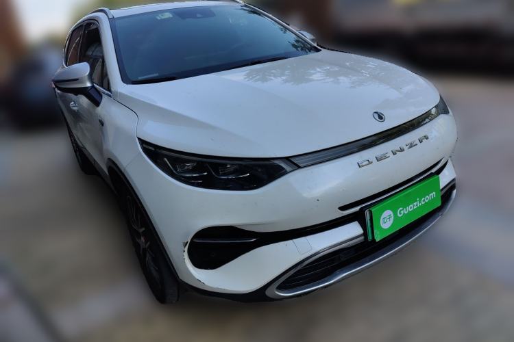 Used Denza X 2020 PHEV Classic Edition Front Right 45 Deg