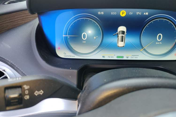 Used Denza X 2020 PHEV Classic Edition Odometer Close Up