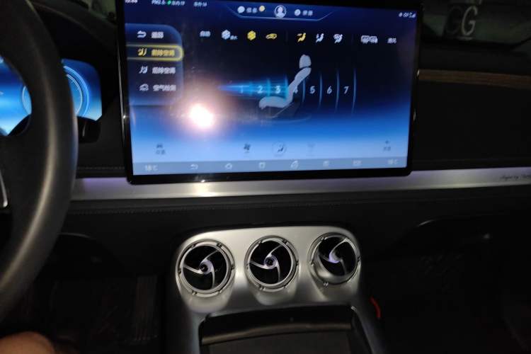 Used Denza X 2020 PHEV Flagship Edition Audio And AC Panel