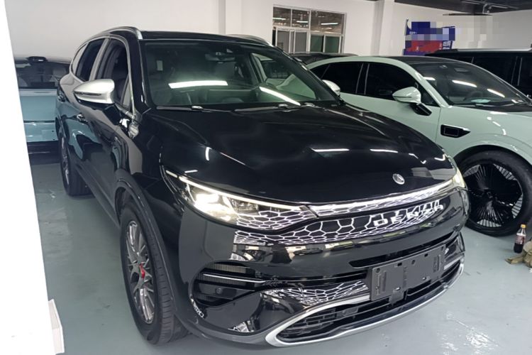 Used Denza X 2020 PHEV Classic Edition Front Right 45 Deg