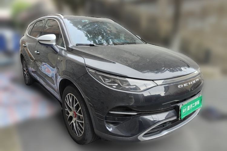 Used Denza X 2020 PHEV Classic Edition Front Right 45 Deg