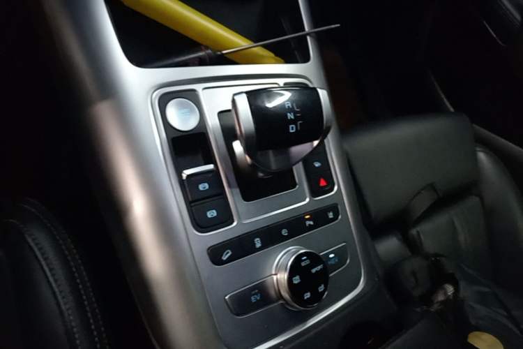 Used Denza X 2020 PHEV Flagship Edition Gear Lever