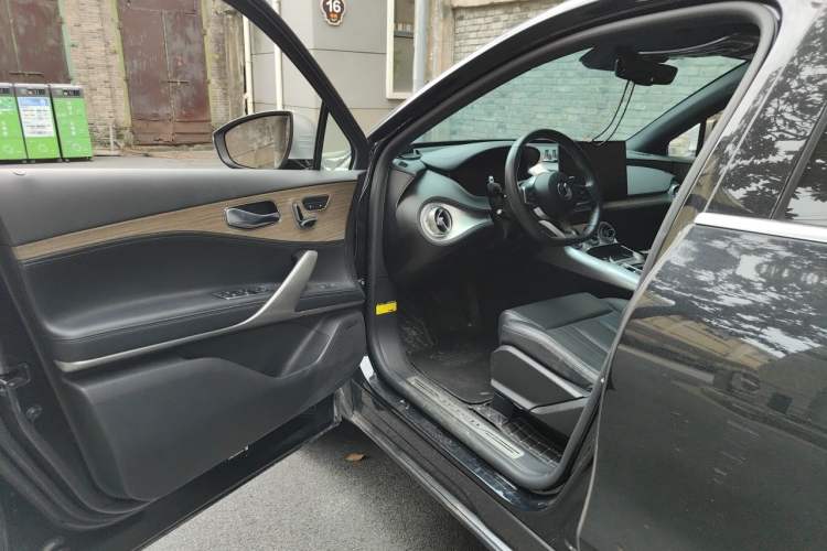 Used Denza X 2020 PHEV Classic Edition Interior 3