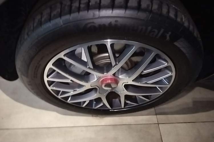 Used Denza X 2020 PHEV Classic Edition Left Front Wheel Hub