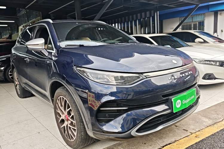 Used Denza X 2020 PHEV Classic Edition Front Right 45 Deg