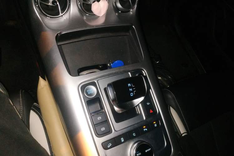 Used Denza X 2020 Pure Electric Sport Edition Gear Lever