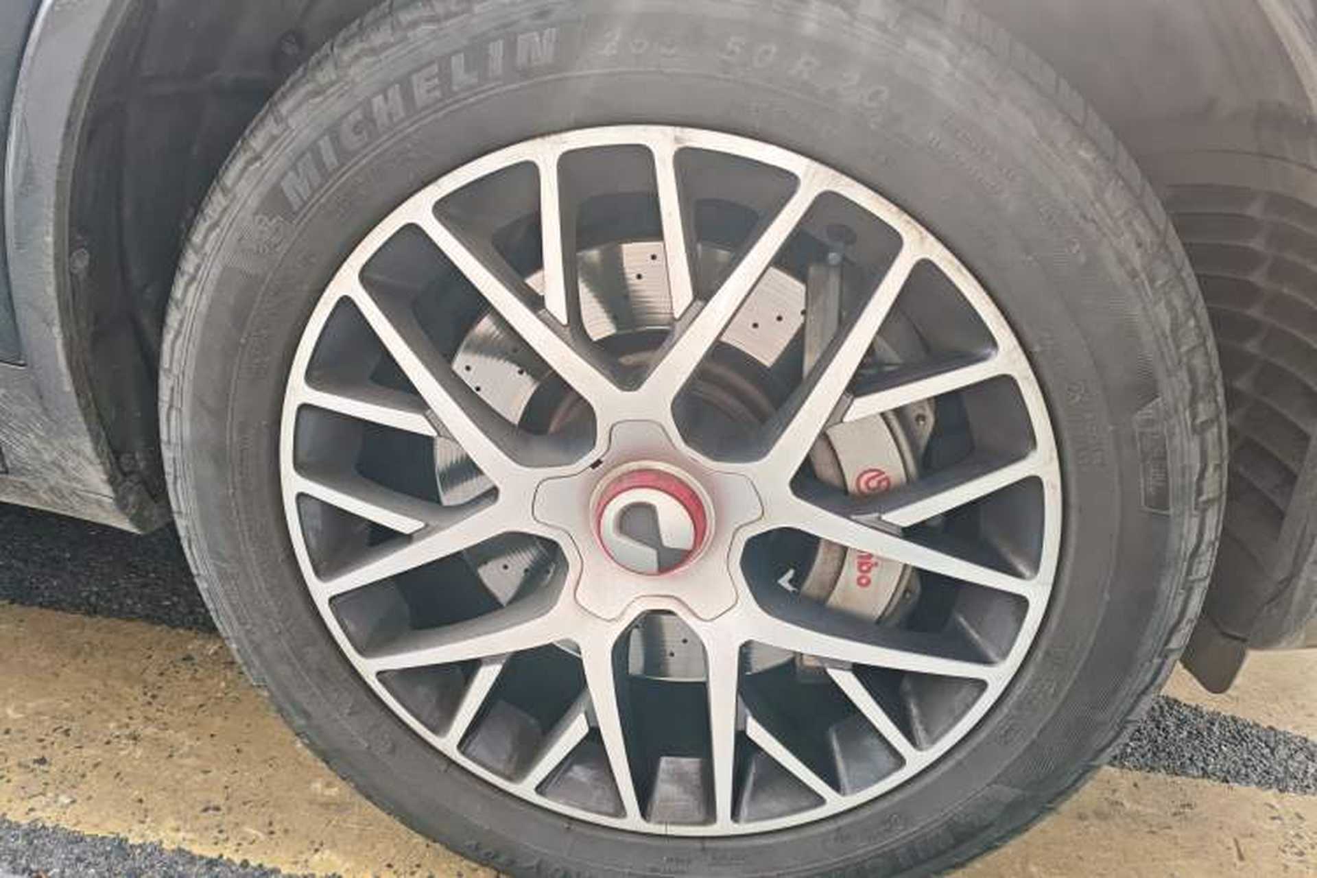 Used Denza X 2020 PHEV Classic Edition Right Front Wheel Hub