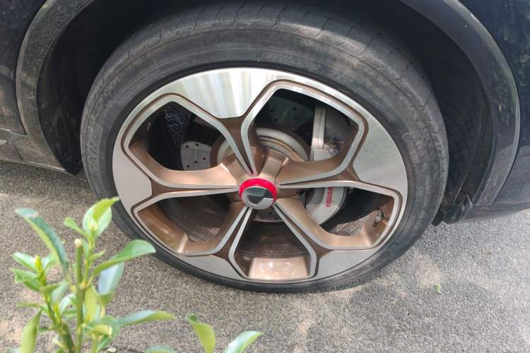 Used Denza X 2020 PHEV Flagship Edition Right Front Wheel Hub