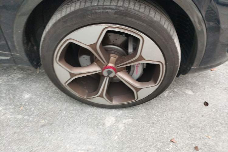 Used Denza X 2020 PHEV Flagship Edition Right Front Wheel Hub