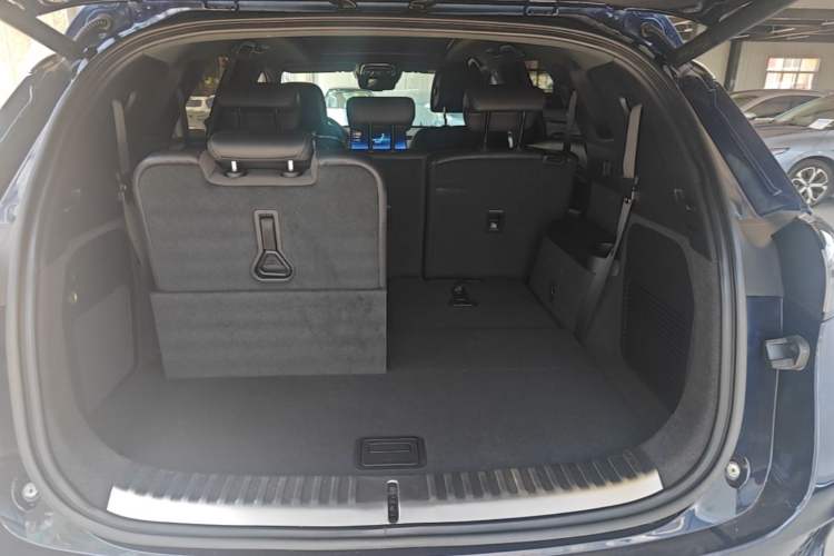 Used Denza X 2020 PHEV Flagship Edition Trunk