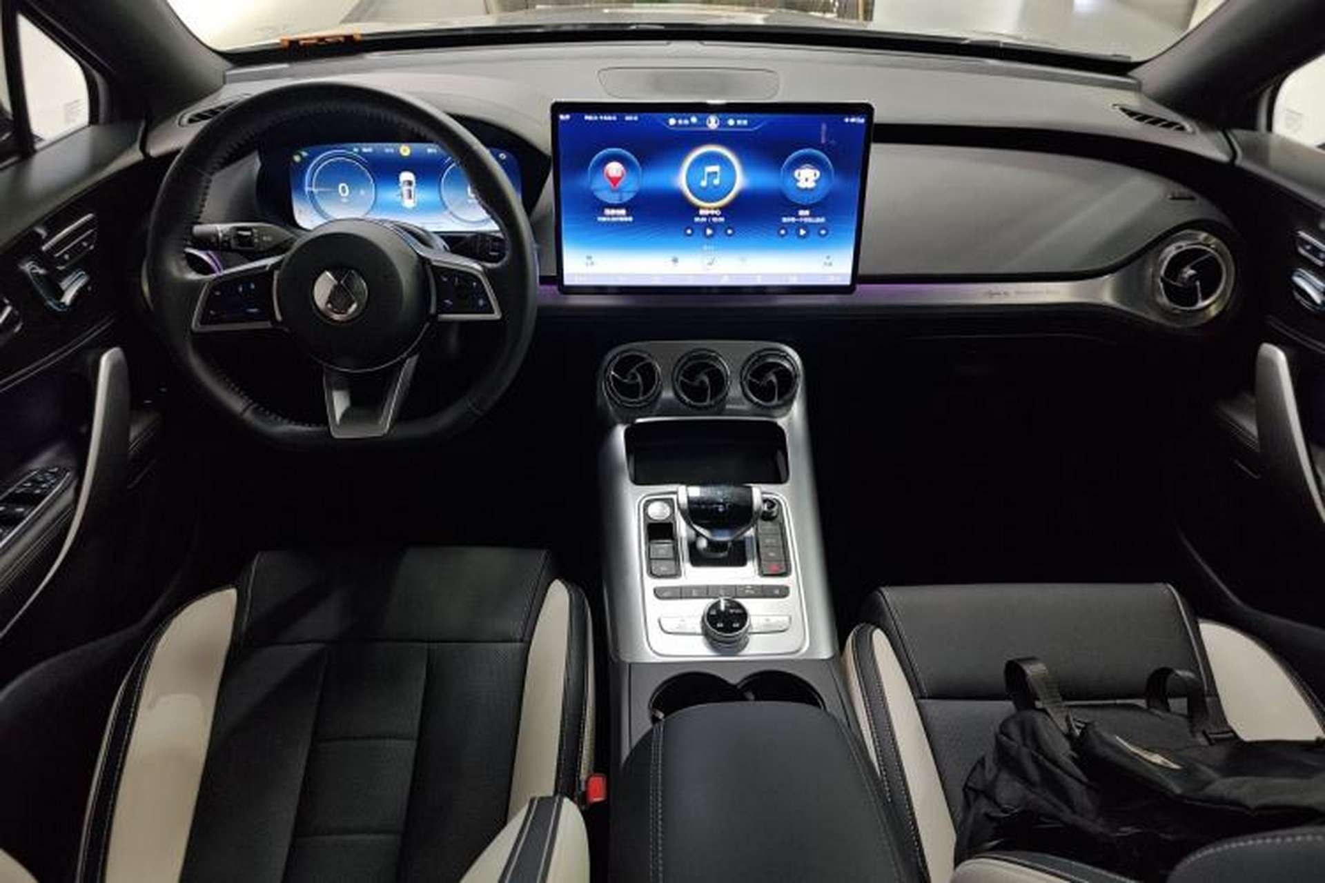 Used Denza X 2020 PHEV Sport Edition Center Console
