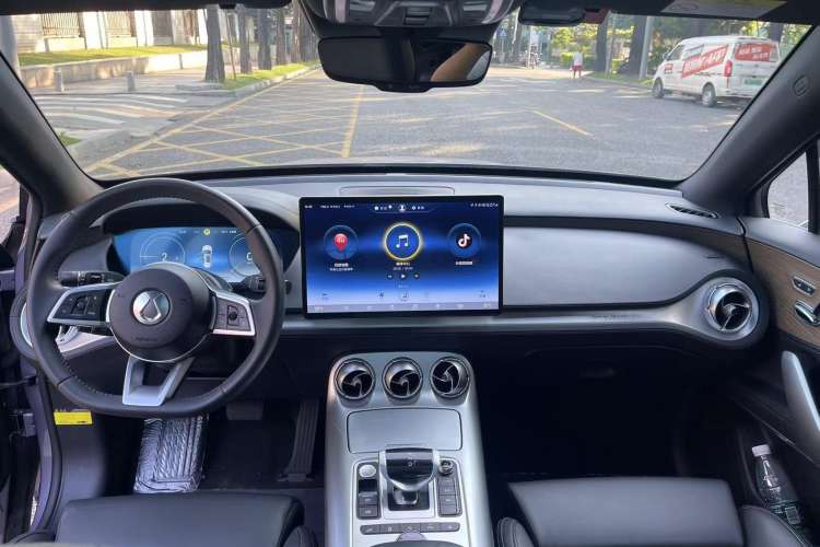 Used Denza X 2020 PHEV Flagship Edition Center Console
