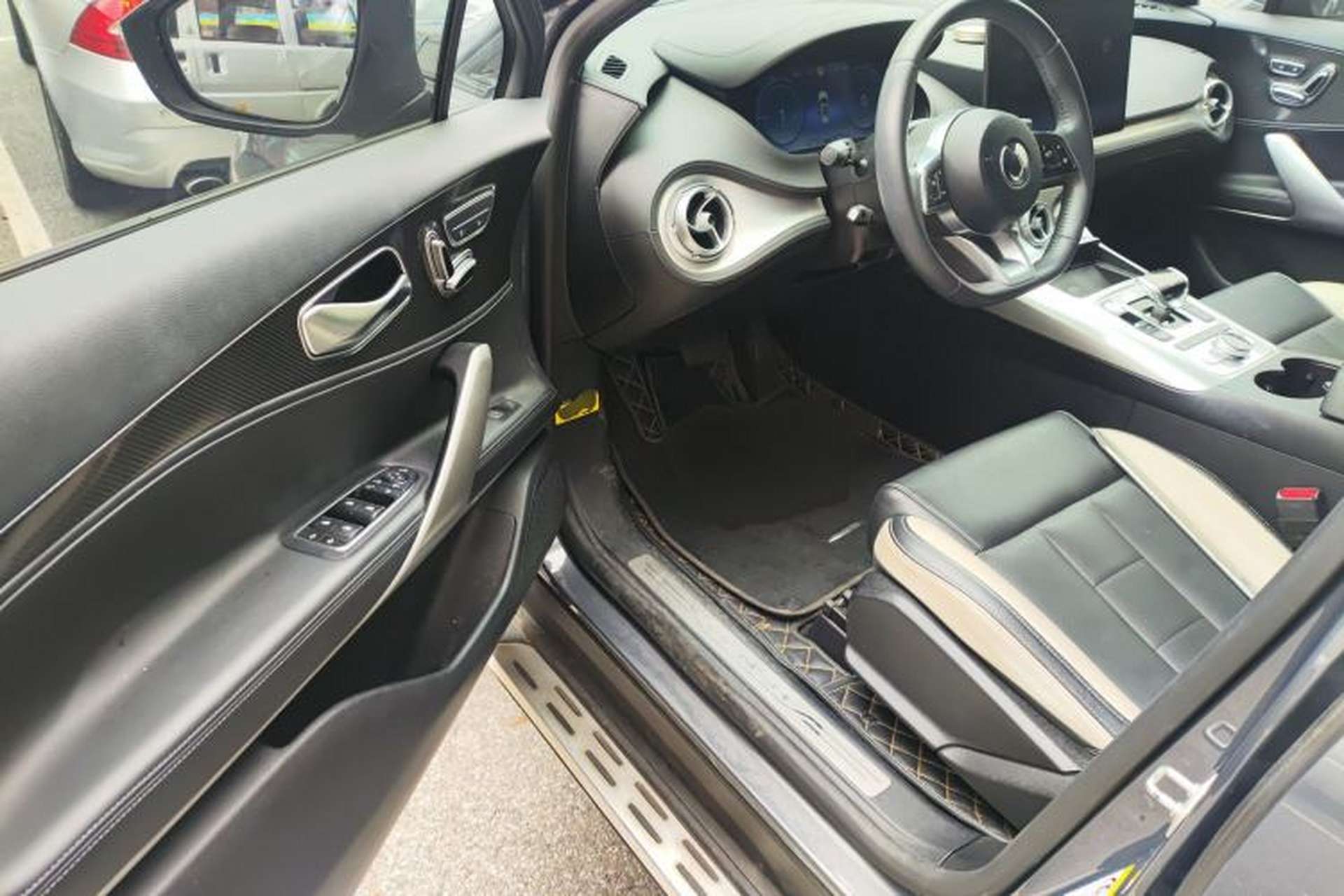 Used Denza X 2020 PHEV Sport Edition Driver Seat