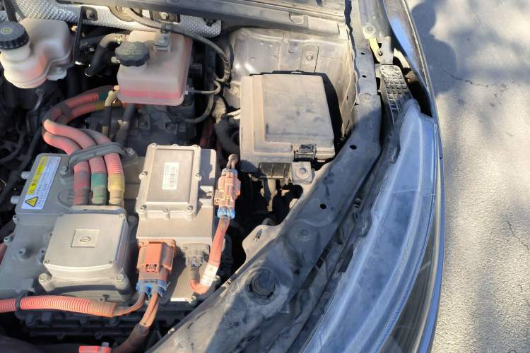 Used Denza X 2020 PHEV Sport Edition Engine Bay Left