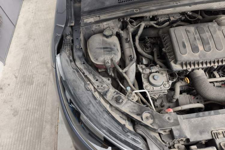 Used Denza X 2020 PHEV Flagship Edition Engine Bay Right