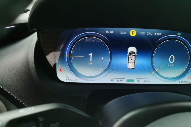 Used Denza X 2020 PHEV Sport Edition Odometer Close Up