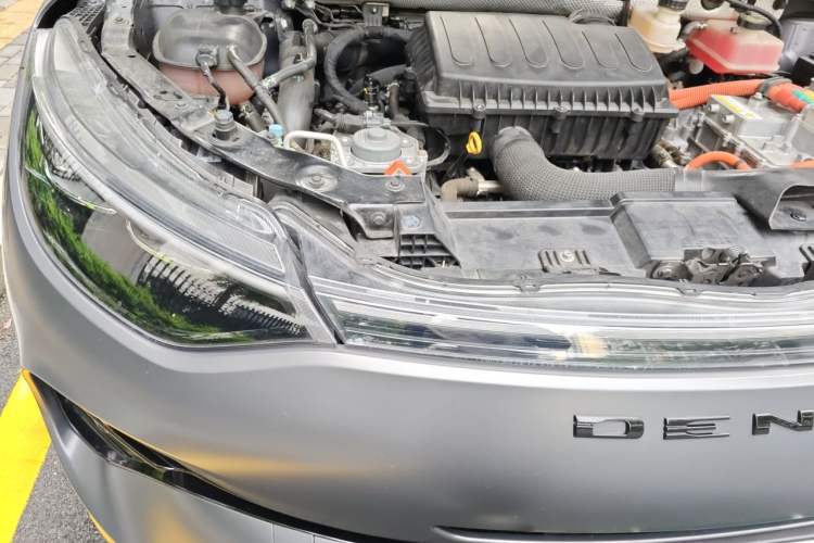 Used Denza X 2020 PHEV Sport Edition Right Front Headlight