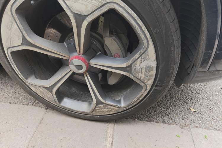 Used Denza X 2020 PHEV Flagship Edition Right Front Wheel Hub