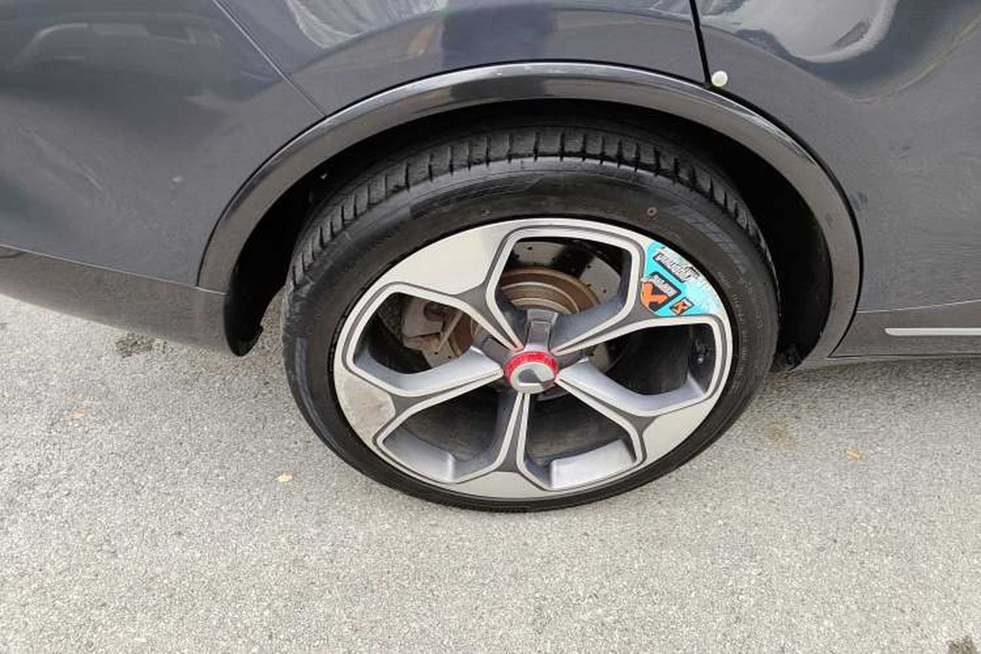 Used Denza X 2020 PHEV Flagship Edition Right Rear Wheel Hub