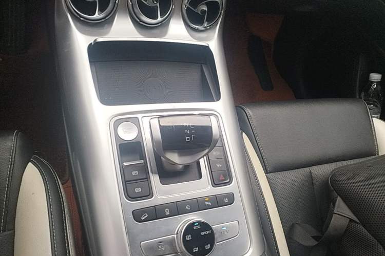 Used Denza X 2020 PHEV Sport Edition Gear Lever