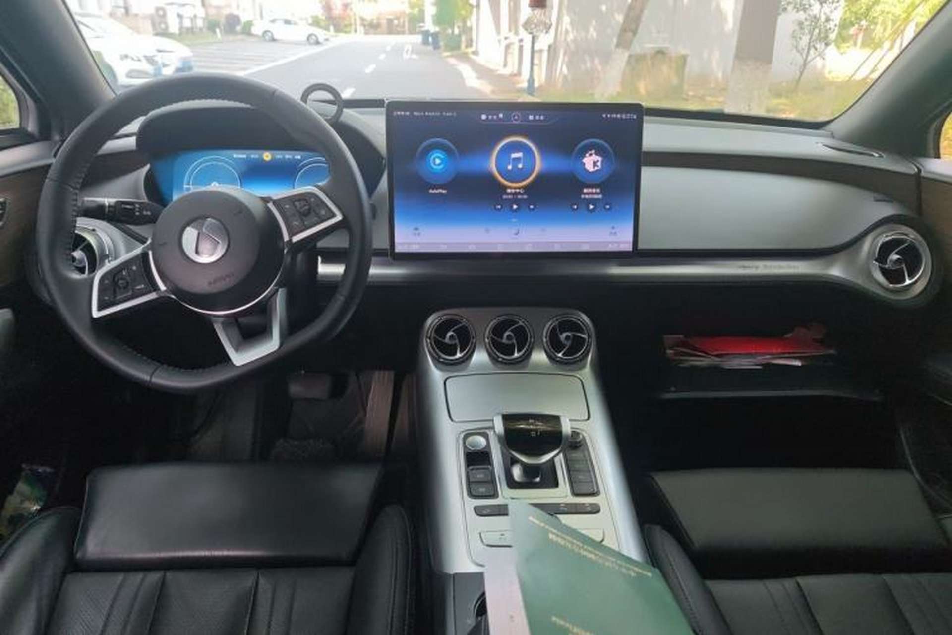 Used Denza X 2020 PHEV Sport Edition Center Console