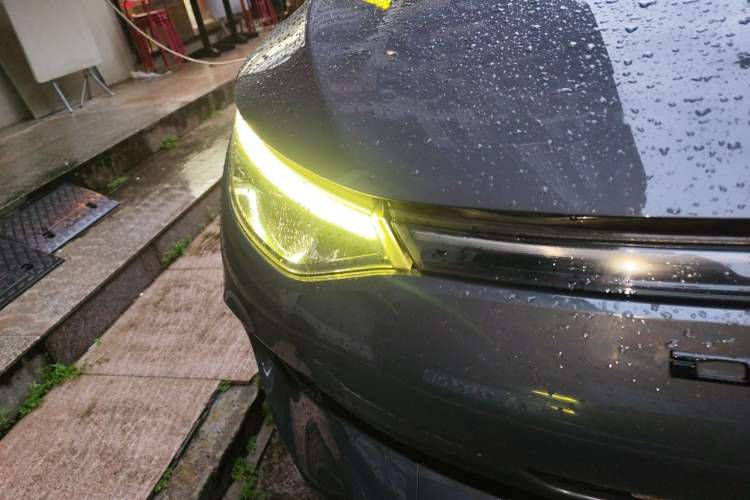 Used Denza X 2020 PHEV Sport Edition Right Front Headlight