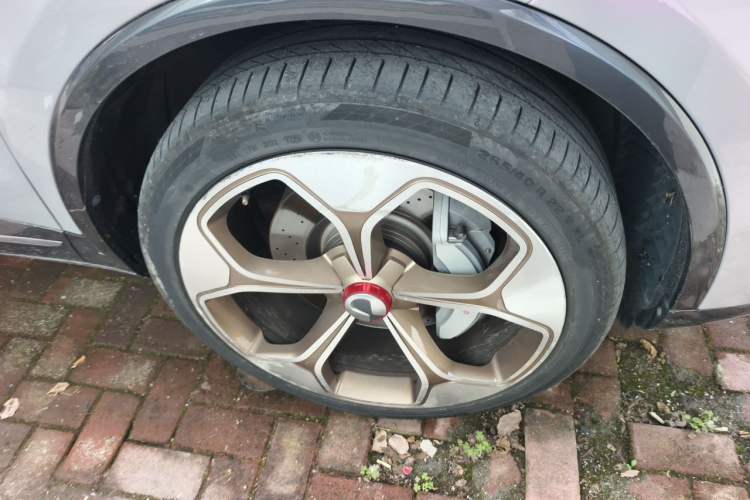 Used Denza X 2020 PHEV Flagship Edition Right Front Wheel Hub