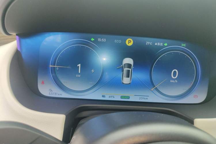 Used Denza X 2020 All-Electric Flagship Model Odometer Close Up