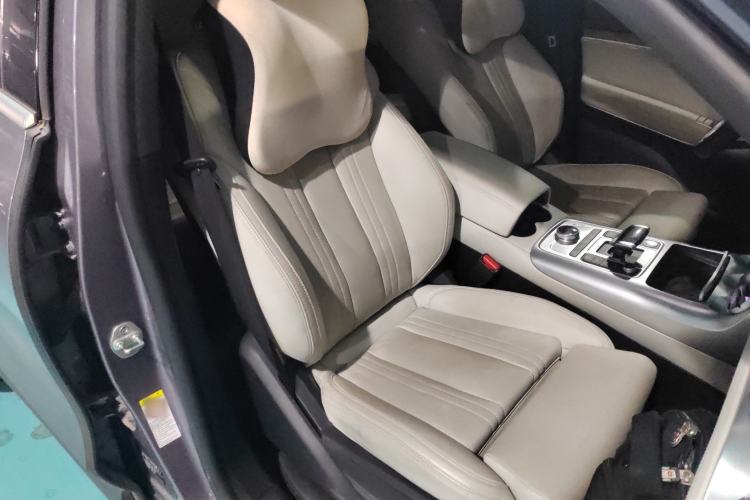 Used Denza X 2020 All-Electric Flagship Model Right Front Seat