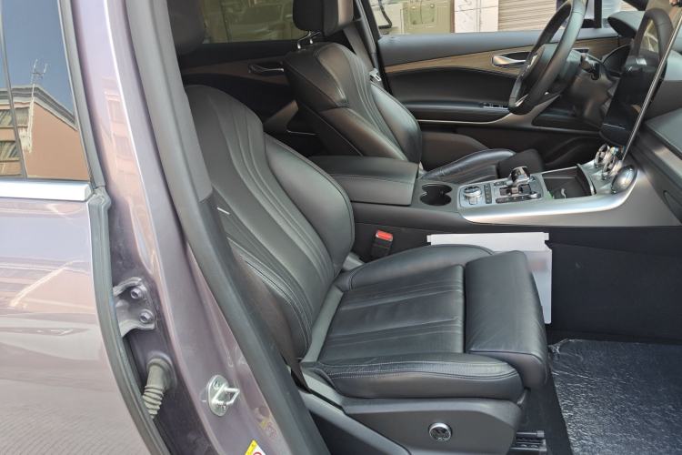 Used Denza X 2020 PHEV Flagship Edition Right Front Seat